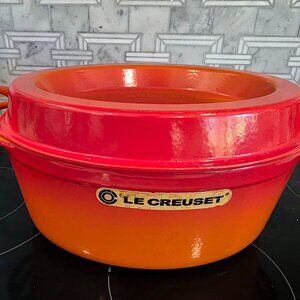 Le Creuset 7.25 qt #32 oval Dutch oven